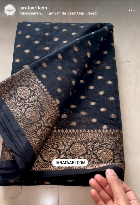 Black Chaand Saree