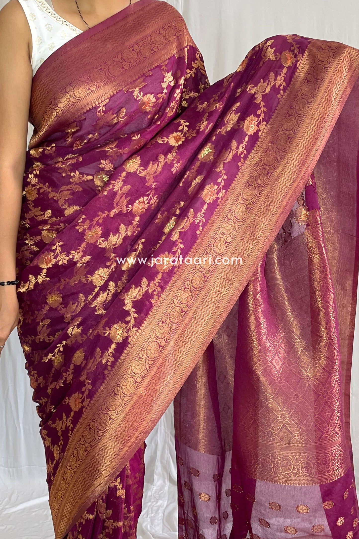 Wine Meera Saree