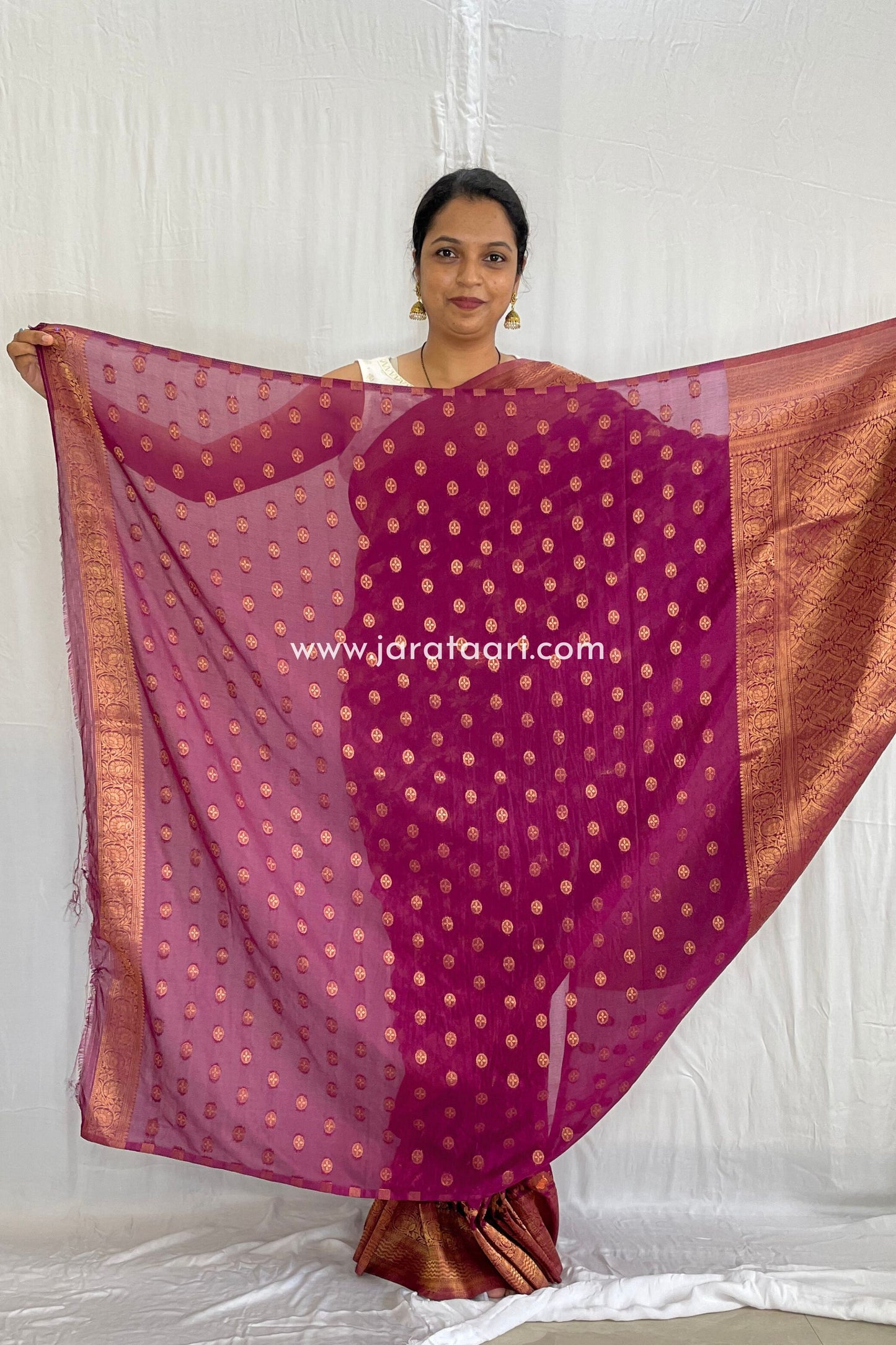 Wine Meera Saree