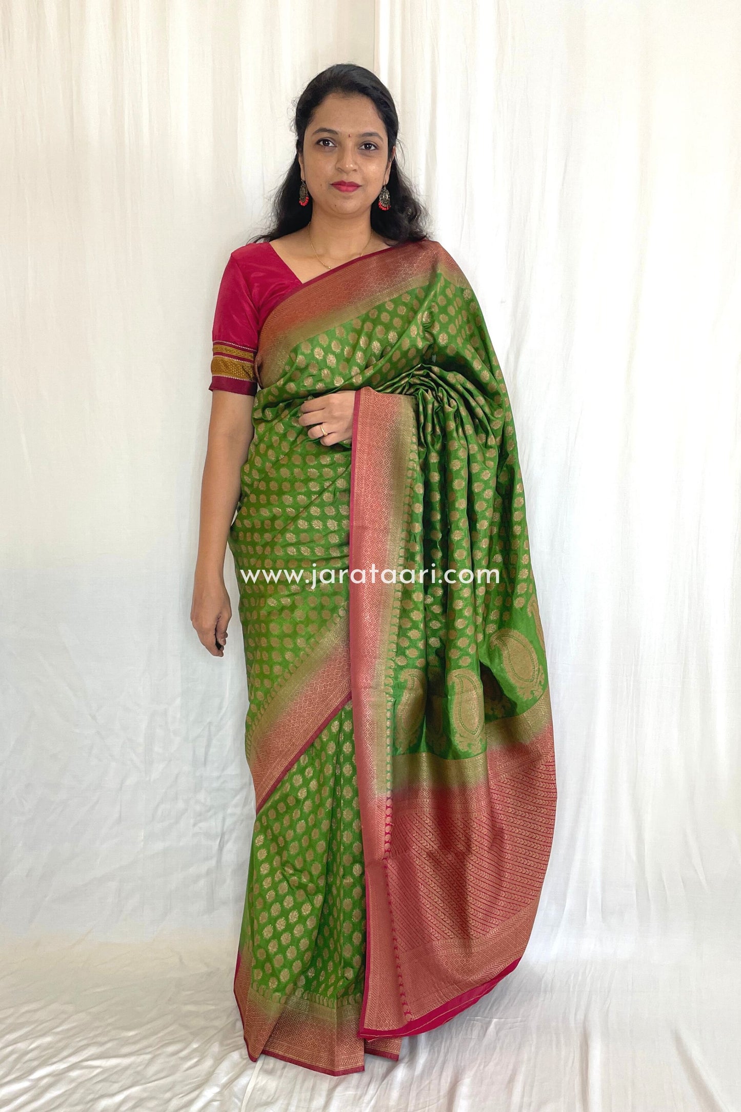 Green Red Georgette Banarasi Saree Silk Saree - Radha | Jarataari
