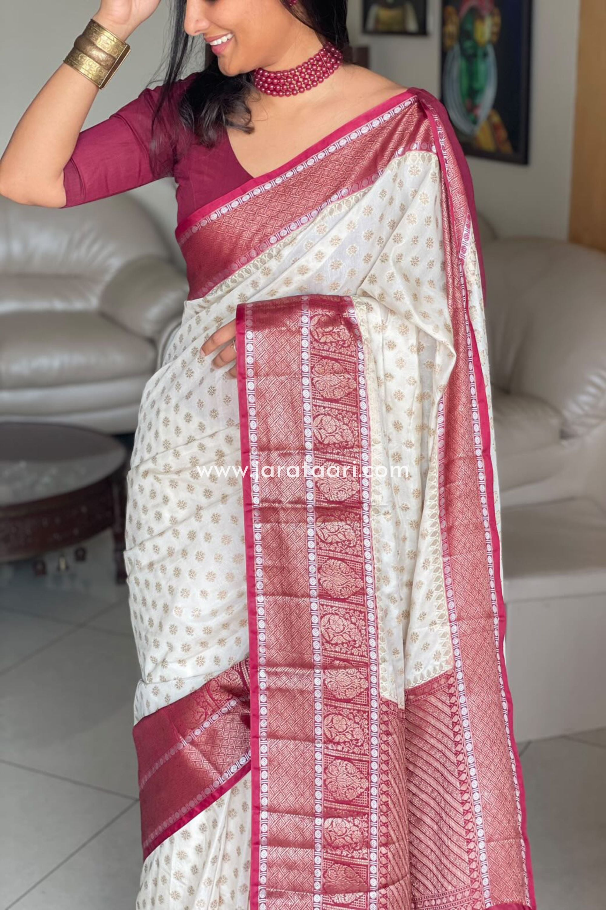 Red Bandhej Dola Silk Saree with attractive Border - Monastoor- Indian  ethnical dress collections with more than 1500+ fashionable indian  traditional dresses and ethnical jewelleries.